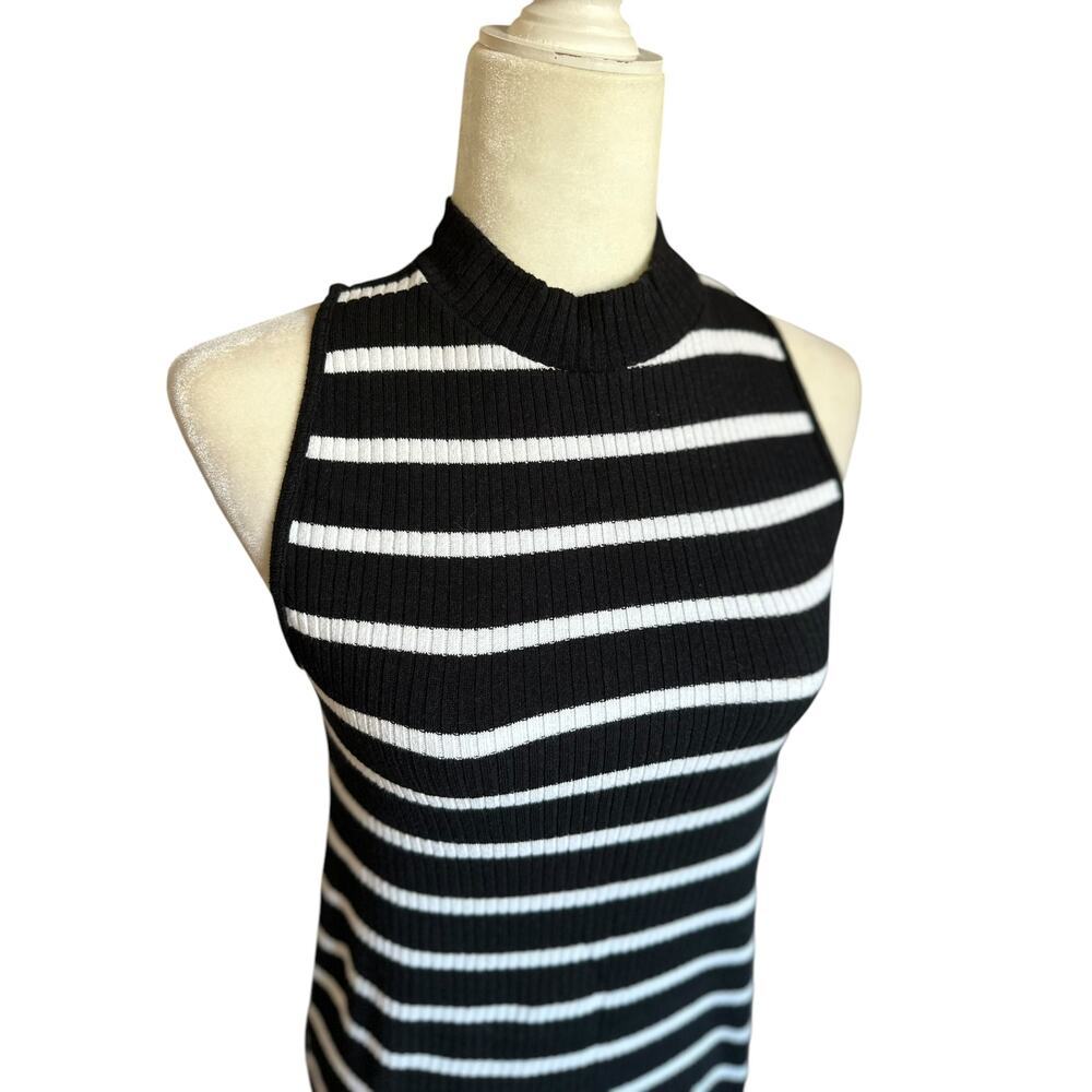 🍁 BUNDLE ONLY - 5/$15  Old Navy Striped Sweater Midi Dress, Black/White, Medium - Picture 2 of 3